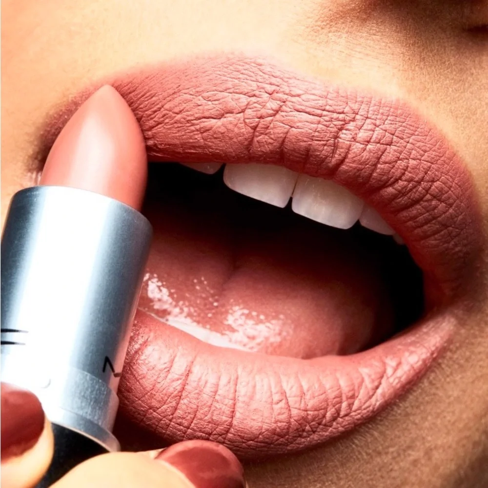 M·A·CXIMAL RARE LIMITED EDITION SILKY MATTE LIPSTICK inn Yash